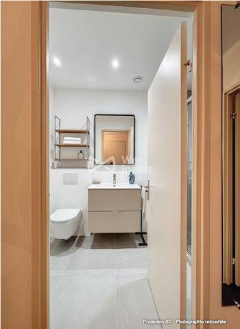 Appartement 5 pièces – 96 m² – Fort potentiel habitation ou bureaux / profession libérale