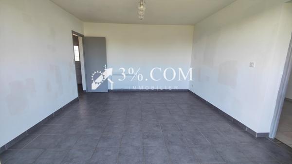 Maison
                                                                                                                                                                                                                                                                                                                        4 pièce(s)                                                                                                                                                                                                          3 chambre(s)                                                                                                                                                                                                          77  m²