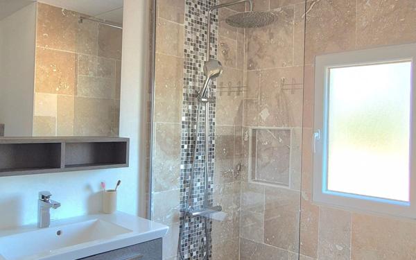 Maison à vendre    5 pièces • 105 m2 La Garde