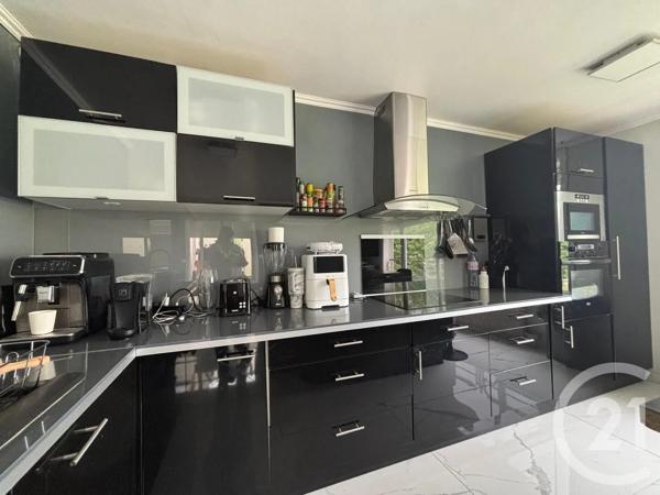 Appartement F4 à vendre  4 pièces - 82,40 m 2   ERAGNY SUR OISE  - 95
