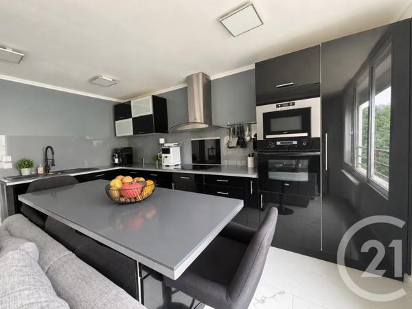 Appartement F4 à vendre  4 pièces - 82,40 m 2   ERAGNY SUR OISE  - 95