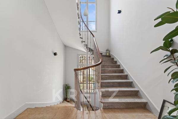 Hôtel particulier du XIXe avec jardin, piscine et garage en coeur de ville