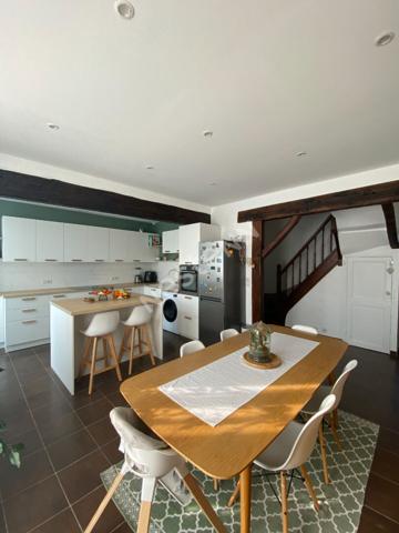 TOURS - SAINTE RADEGONDE - Entièrement rénovée - Volumes - Charme - Coup de coeur assuré