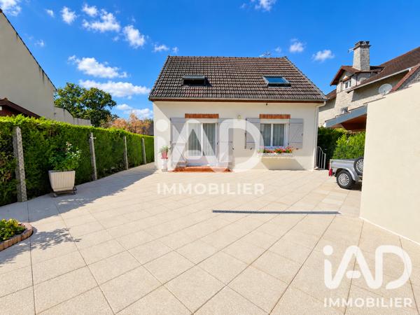 Maison à vendre 5 pièces 105,41 m² Claye-Souilly