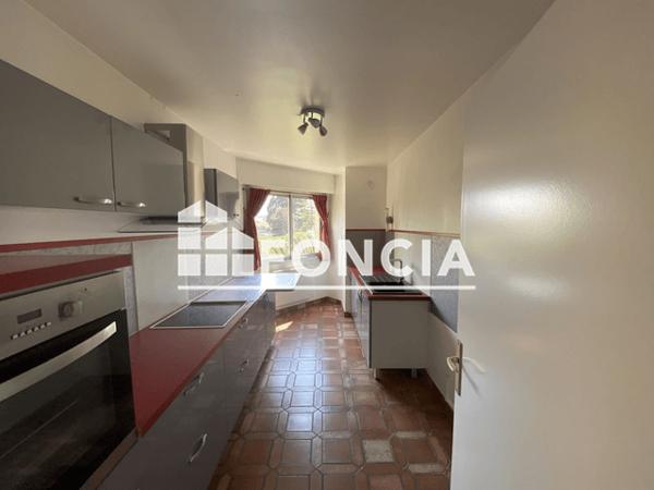 Location Appartement 3 pièces 89.97 m² - 11 RUE DE TIVOLI Charleville Mezieres 08000