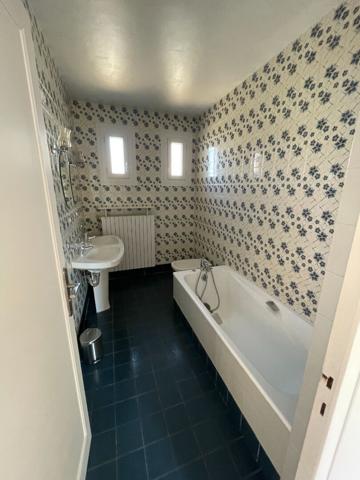 Location chambres dans une Maison meublée Parçay-Meslay avec jardin et grand garage IDEAL COLOCATION