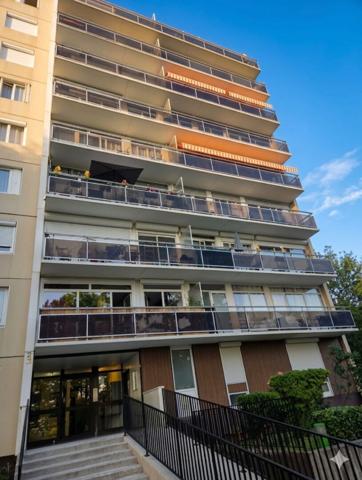 LAISSEZ-VOUS SEDUIRE PAR CET APPARTEMENT F3 - LIVRY GARGAN CENTRE !
