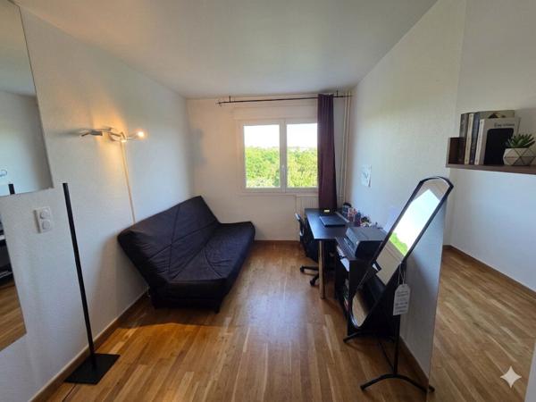 LAISSEZ-VOUS SEDUIRE PAR CET APPARTEMENT F3 - LIVRY GARGAN CENTRE !