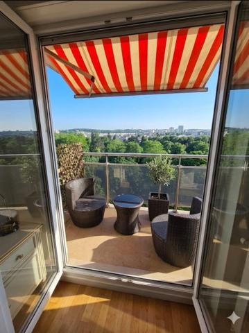 LAISSEZ-VOUS SEDUIRE PAR CET APPARTEMENT F3 - LIVRY GARGAN CENTRE !
