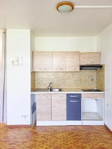 Studio sur la Marina de la pointe du bout