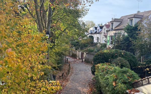 Maison à vendre    5 pièces • 133 m2 Créteil