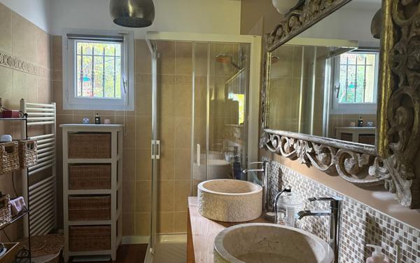 Maison à vendre    5 pièces • 133 m2 Créteil