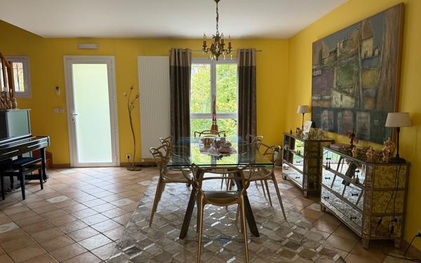 Maison à vendre    5 pièces • 133 m2 Créteil