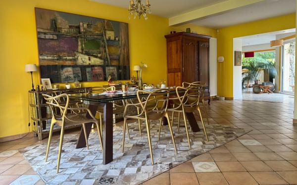 Maison à vendre    5 pièces • 133 m2 Créteil