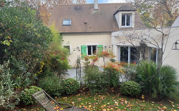 Maison à vendre    5 pièces • 133 m2 Créteil