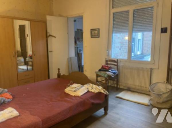 Maison type 1930 dans quartier recherché - 2 Chambres, possibilité 3 - agréable jardin bien exposé