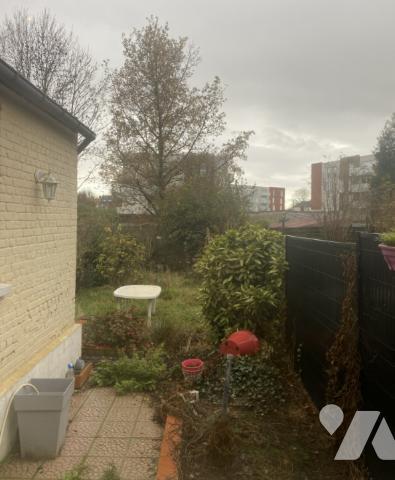 Maison type 1930 dans quartier recherché - 2 Chambres, possibilité 3 - agréable jardin bien exposé
