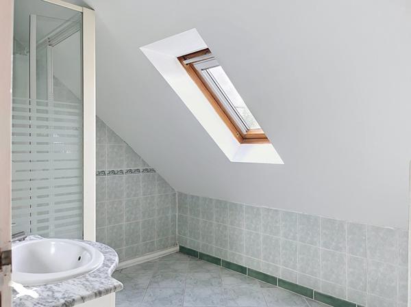Maison 223 650 € Lesneven 8 p 109 m² DPE D