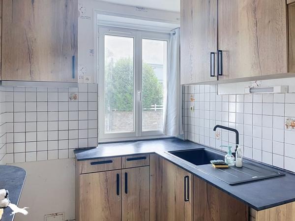 Maison 223 650 € Lesneven 8 p 109 m² DPE D