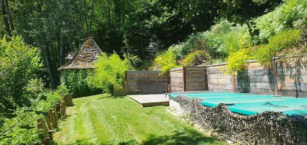 Magnifique moulin rénové dans un écrin de verdure Rignac