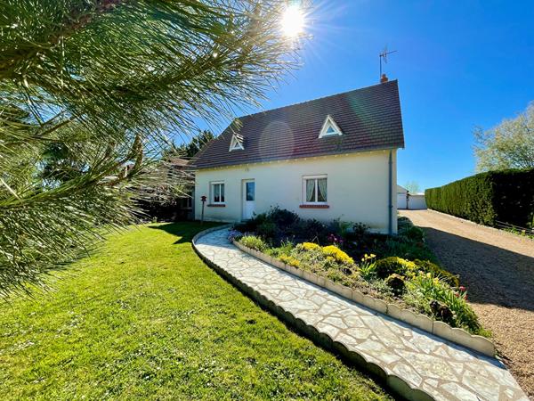 Maison familiale Tour-en-Sologne -130 m² avec terrain et dépendances