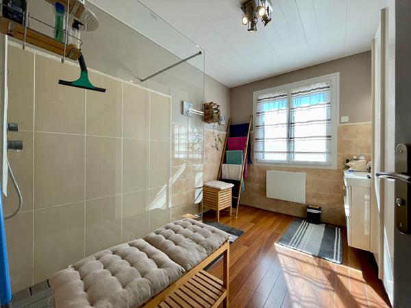 Maison familiale Tour-en-Sologne -130 m² avec terrain et dépendances