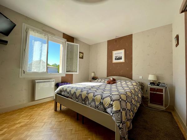 Maison familiale Tour-en-Sologne -130 m² avec terrain et dépendances