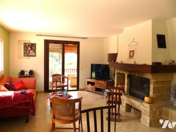 A VENDRE VILLA DE PLAIN PIED T5 SUR BEAUVOISIN