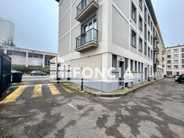 Location Parking 10 m² - RUE SAINT SEVER Rouen 76100