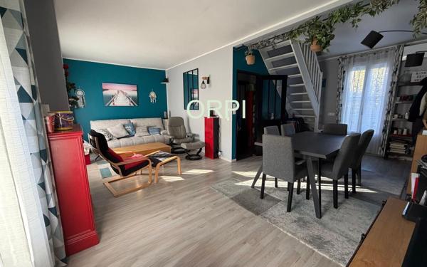 Immeuble à vendre    8 pièces • 154,09 m2 Vitry-sur-Seine