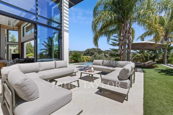 Villa moderne à Mougins
