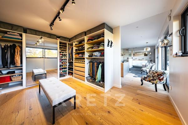 Propriété d'exception en Bourgogne rénovée par architecte 254 m2-6 chambres, piscine et dépendances