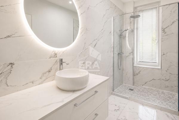 Appartement Levallois Perret 3 pièce(s) 69.73 m2