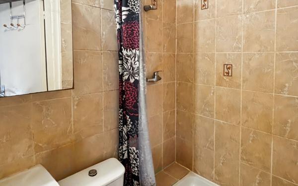 Appartement à vendre    2 pièces • 30 m2 Bagnolet