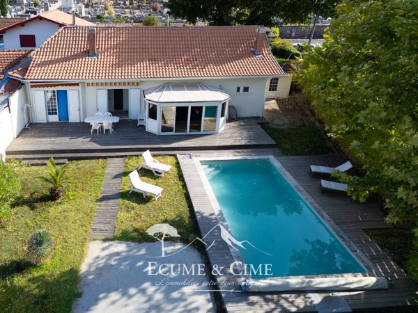 Villa arcachonnaise de charme avec piscine – Les Abatilles