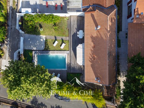 Villa arcachonnaise de charme avec piscine – Les Abatilles