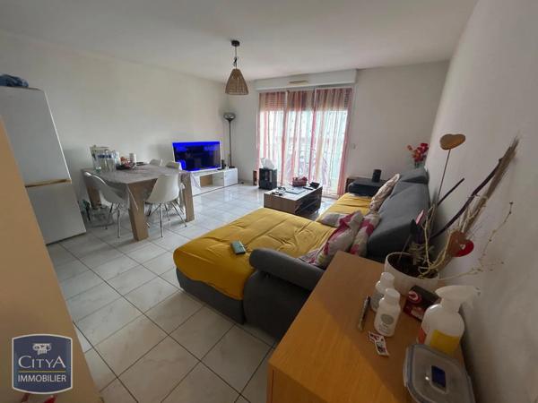 Appartement à louer 3 pièces 59.54m² Pau (64000)