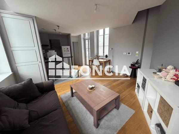 Location Studio 67 m² - 6 RUE PASTEUR Besancon 25000