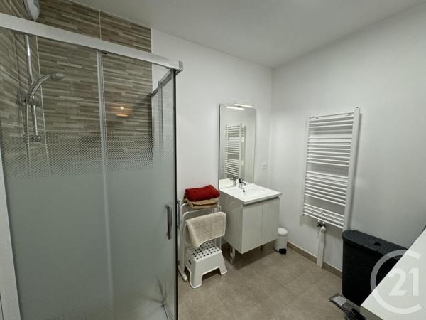 Appartement F5 à vendre  5 pièces - 94,72 m2 SERRIS - 77