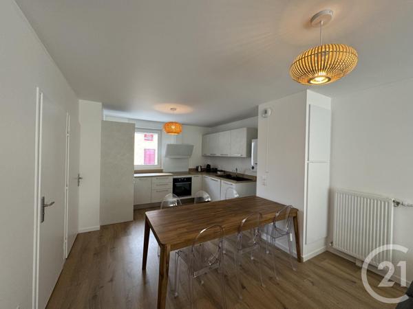 Appartement F5 à vendre  5 pièces - 94,72 m2 SERRIS - 77