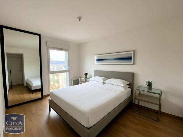 Appartement à louer 3 pièces 67.64m² Tours (37100)