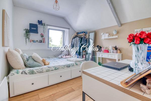 PROPRIÉTÉ D'EXCEPTION, ENVIRON 207 M², 2 GÎTES, SPA PRIVATIF