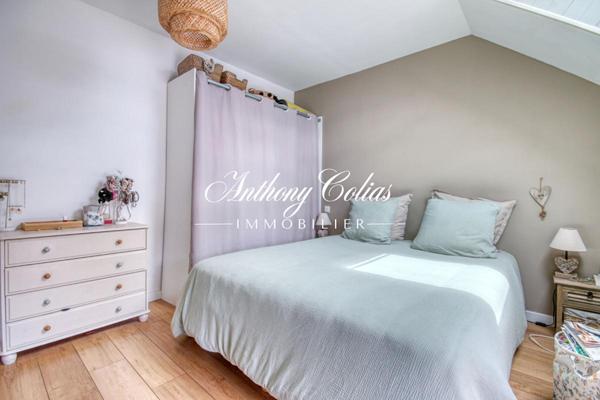PROPRIÉTÉ D'EXCEPTION, ENVIRON 207 M², 2 GÎTES, SPA PRIVATIF
