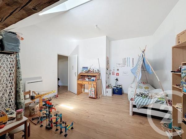 Maison à vendre  5 pièces - 131,52 m 2   TANINGES  - 74