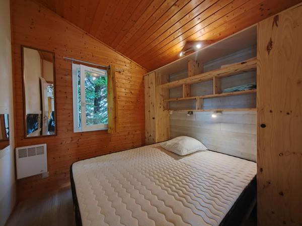 Chalet de 35 m2 + terrain dans un parc de loisir résidentiel à 8 minutes de AUCH, vendu meublé.