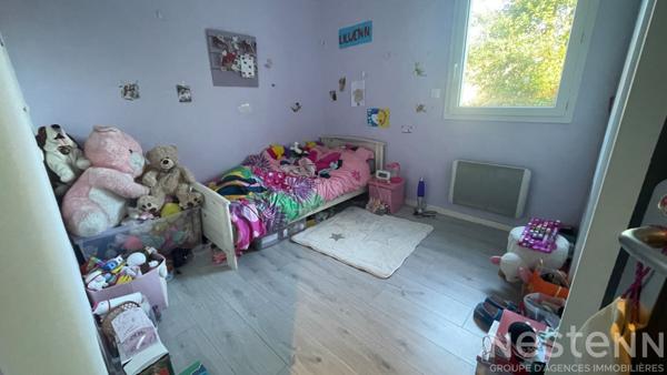 Maison contemporaine à vendre proche du golf de Ploemel - 5 pièces, 3 chambres, piscine