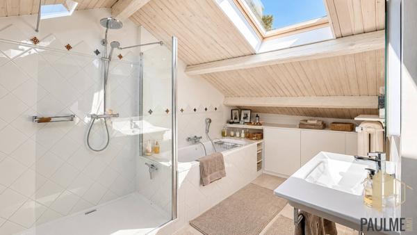 Maison 5 pièces 232.5m² à vendre à Sergy 01630