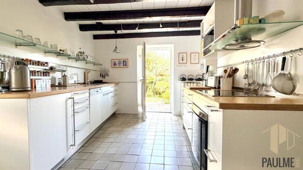 Maison 5 pièces 232.5m² à vendre à Sergy 01630