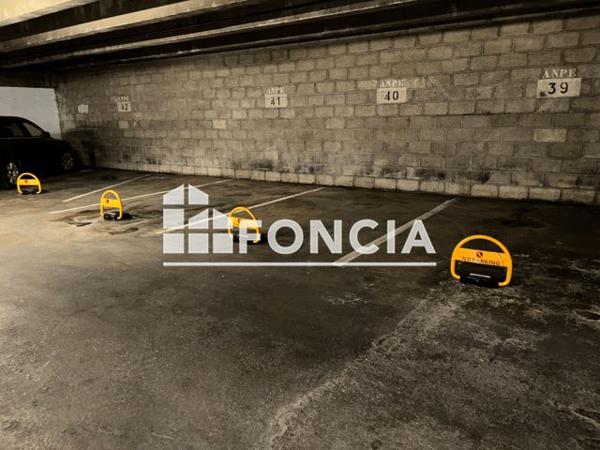 À vendre Parking 12.5 m² - Paris 75018