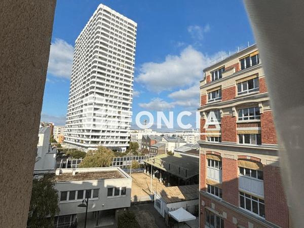 À vendre Parking 12.5 m² - Paris 75018